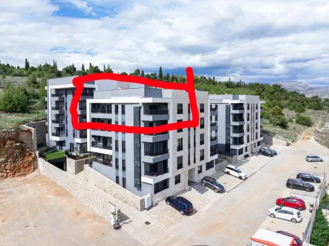 Prodaja, trosoban stan, 116m², Gorica C, Podgorica - image 11
