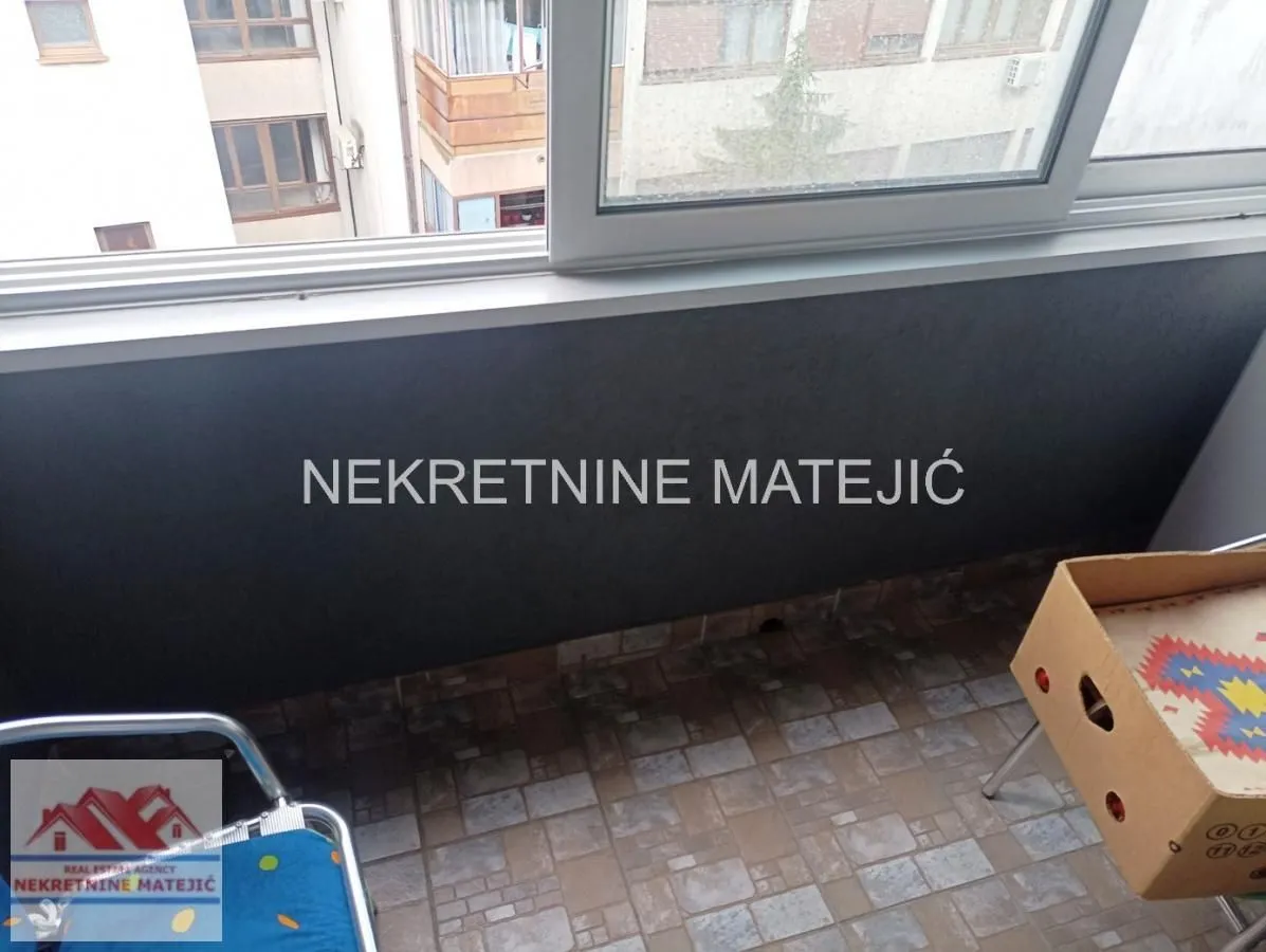 Prodaja, četvorosoban stan, 114m², Centar, Kragujevac