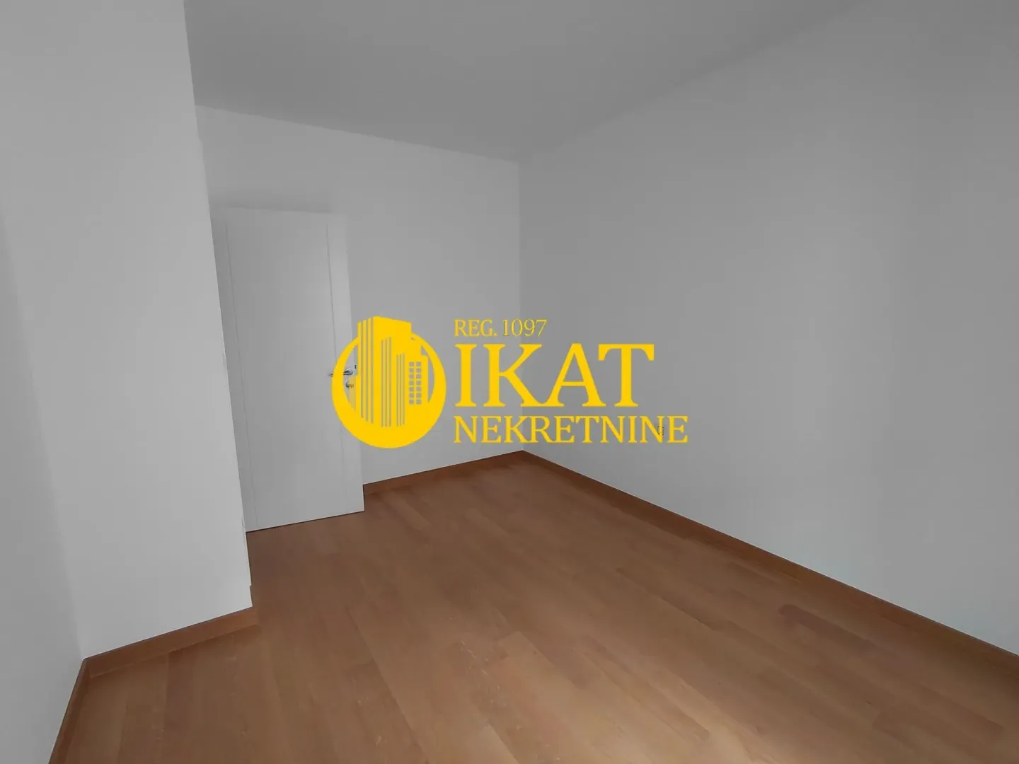 Sale, three bedroom apartment, 71m², Savski Venac, Beograd