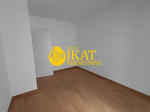 Sale, three bedroom apartment, 71m², Savski Venac, Beograd - image 3