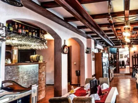 Rent, office space, 250m², Budva, Crna Gora - image 4