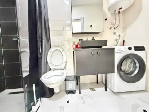 Prodaja, jednosoban stan, 46m², Podkošljun, Budva - image 10