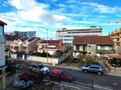 Rent, apartment, 53m², Stari Aerodrom, Podgorica - image 10