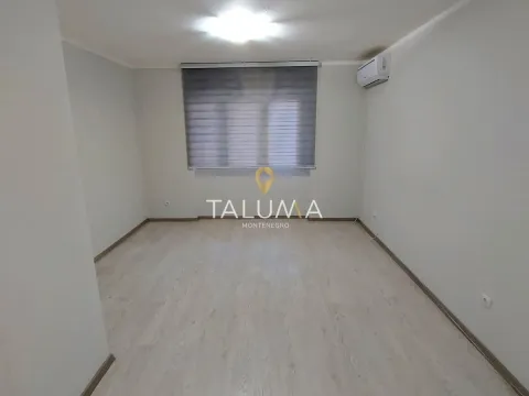 Izdavanje, jednosoban stan, 45m², Preko Morače, Podgorica - image 2