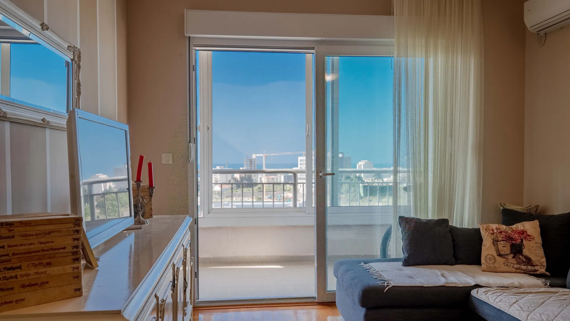 Sale, two bedroom apartment, 69m², Topolica, Bar