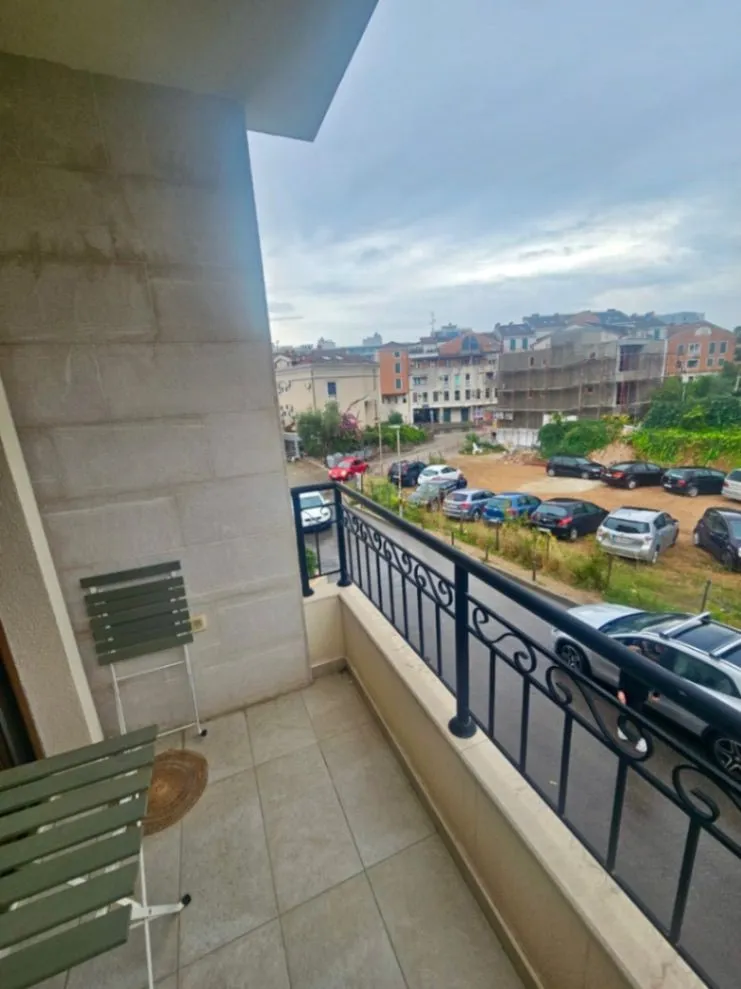 Rent, one bedroom apartment, 35m², Babin Do, Budva