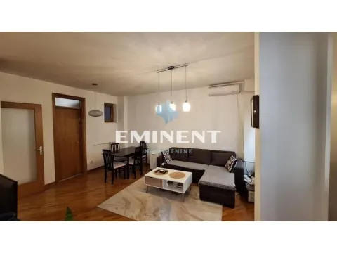 Stan in Zvezdara Sve Podlokacije