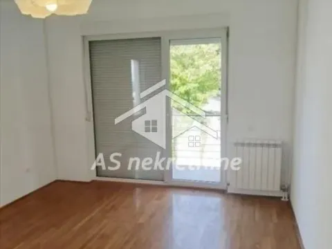 Izdavanje, kuća, 300m², Savski Venac, Beograd - image 19