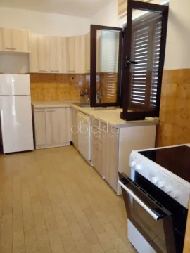 Rent, two bedroom apartment, 70m², Kotor, Crna Gora - image 4