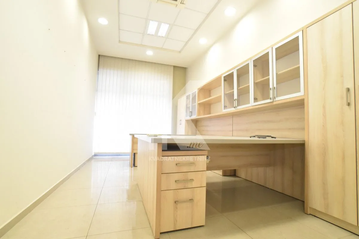 Rent, office space, 155m², Stari Aerodrom, Podgorica
