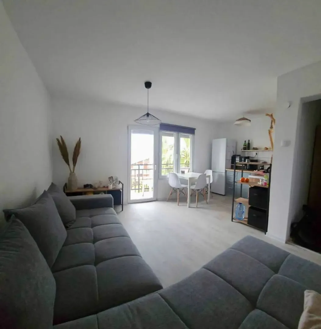 Sale, one bedroom apartment, 42m², Šušanj, Bar