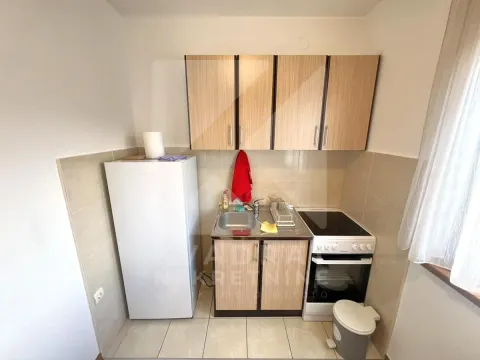 Rent, studio apartment, 28m², Dalmatinska ulica, Podgorica - image 5