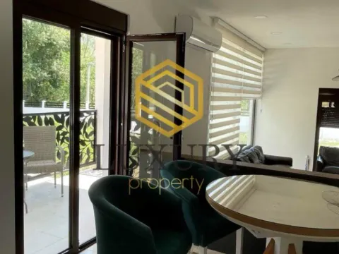 Izdavanje, kuća, 140m², Velje Brdo, Podgorica - image 13