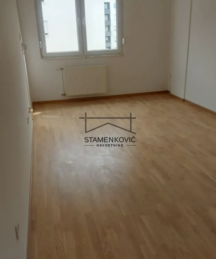 Prodaja, dvosoban stan, 42m², Avijatičarsko naselje, Novi Sad Sve Podlokacije