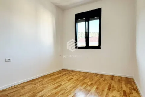 Prodaja, jednosoban stan, 45m², Tološi, Podgorica - image 6