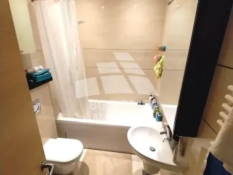 Izdavanje, trosoban stan, 126m², Vukov Spomenik, Zvezdara Sve Podlokacije - image 17