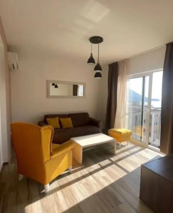 Rent, one bedroom apartment, 55m², Bečići, Budva