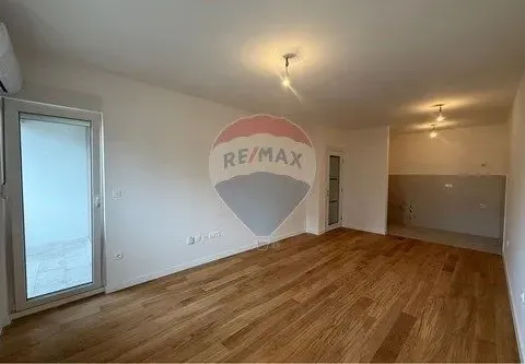 Izdavanje, jednosoban stan, 50m², Central Point, Podgorica - image 5