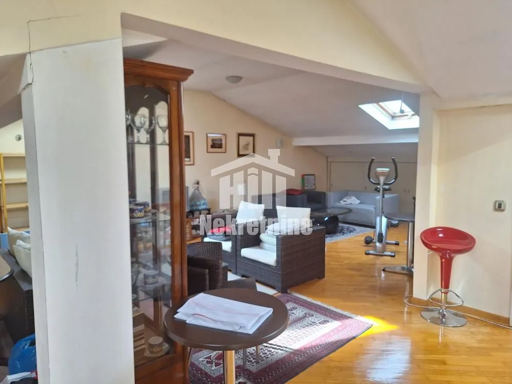 Sale, house, 266m², Lekino Brdo, Voždovac Sve Podlokacije