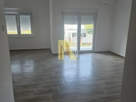 Prodaja, trosoban stan, 70m², Vidovdansko naselje, Novi Sad Sve Podlokacije - image 6