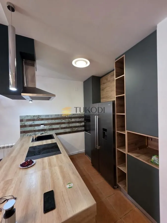 Izdavanje, stan, 105m², Voždovac Sve Podlokacije, Beograd