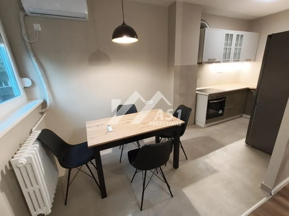 Izdavanje, dvosoban stan, 54m², Liman 1, Novi Sad Sve Podlokacije