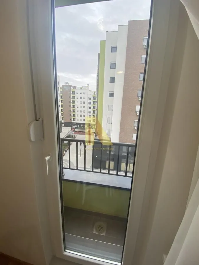 Izdavanje, garsonjera, 31m², Adamovićevo Naselje, Novi Sad Sve Podlokacije