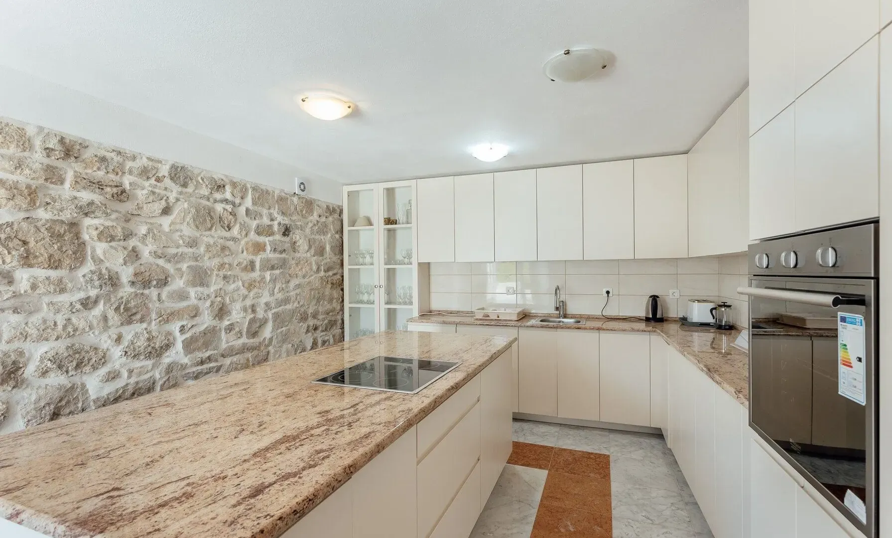 Sale, house, 800m², Prčanj, Kotor