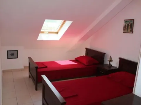 Izdavanje, dvosoban stan, 80m², Donja Lastva, Tivat - image 6