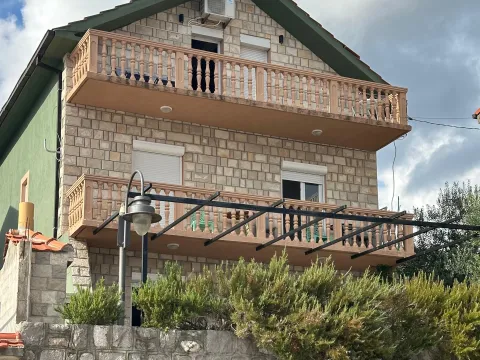 Sale, house, 180m², Krašići, Tivat