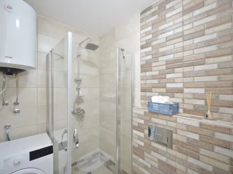 Prodaja, jednosoban stan, 38m², Budva, Crna Gora - image 17