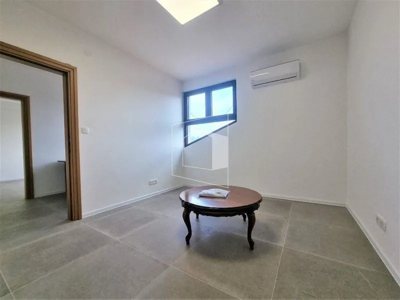 Rent, office space, 120m², Centar, Podgorica