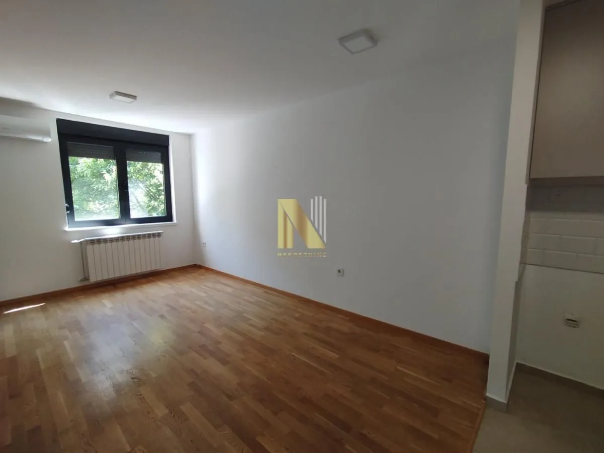 Rent, office space, 61m², Socijalno, Novi Sad Sve Podlokacije