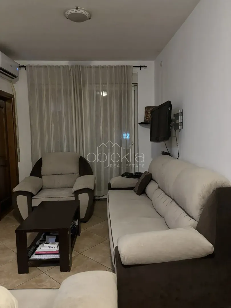 Rent, two bedroom apartment, 53m², Tivat, Crna Gora