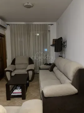 Rent, two bedroom apartment, 53m², Tivat, Crna Gora - image 3