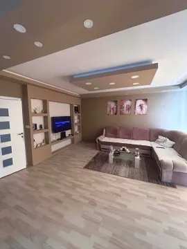 Sale, house, 220m², Donji Kokoti, Podgorica - image 1