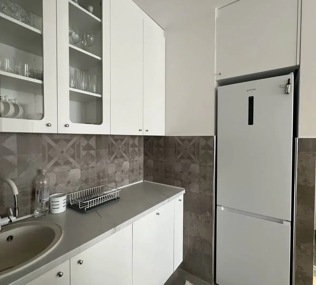 Rent, one bedroom apartment, 42m², Pobrežje, Podgorica