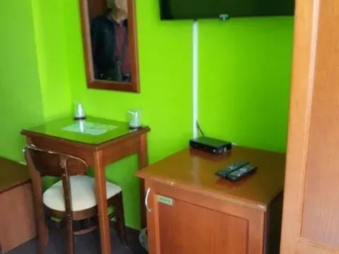 Sale, office space, 480m², Stara Pazova, Srbija - image 13