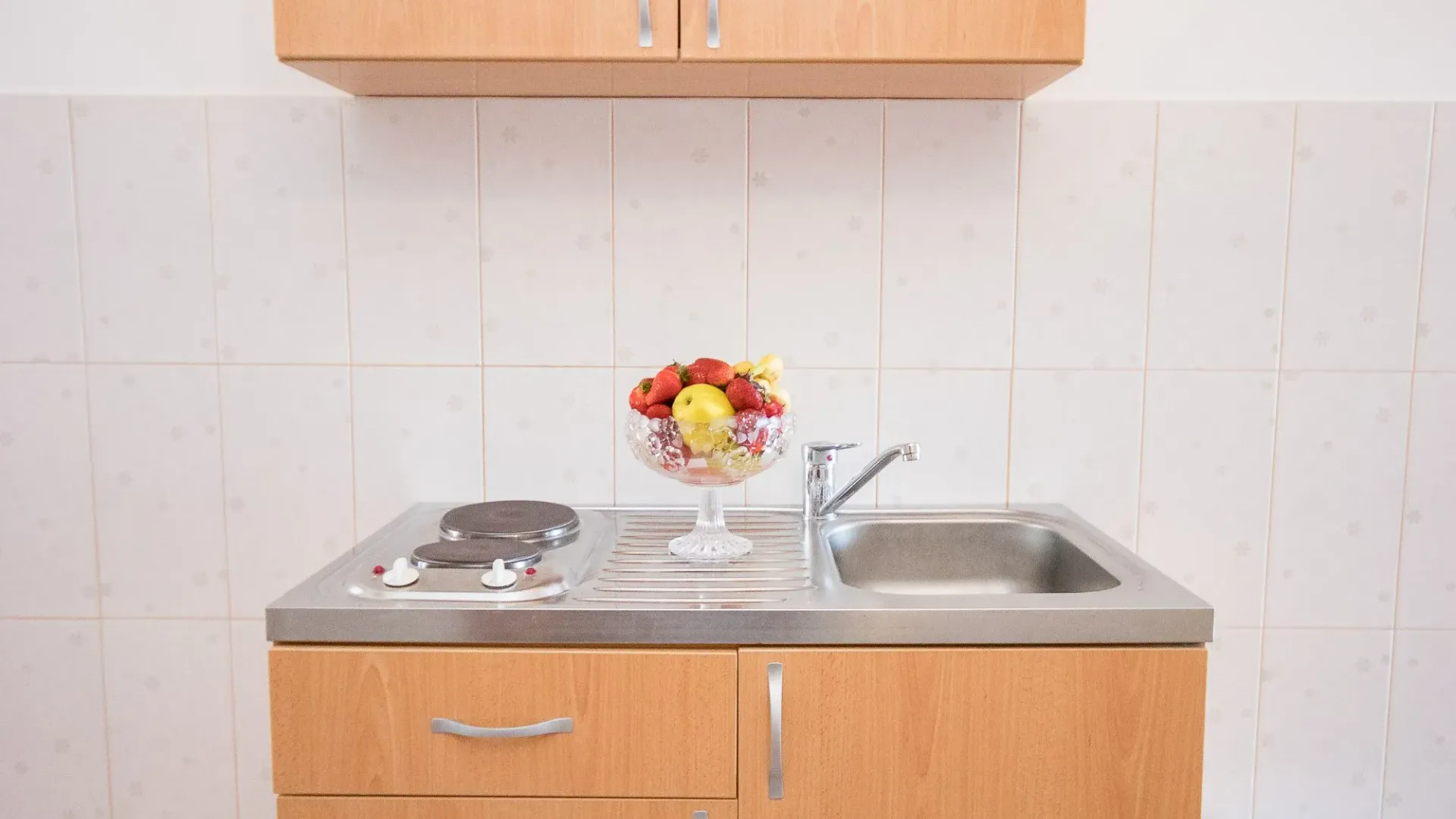 Stan-na-dan, garsonjera, 13m², Centar, Bar