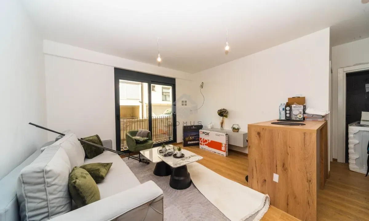 Izdavanje, jednosoban stan, 40m², Bar, Crna Gora