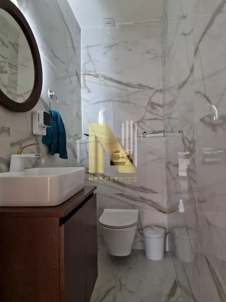 Sale, three bedroom apartment, 136m², Zemun Sve Podlokacije, Beograd