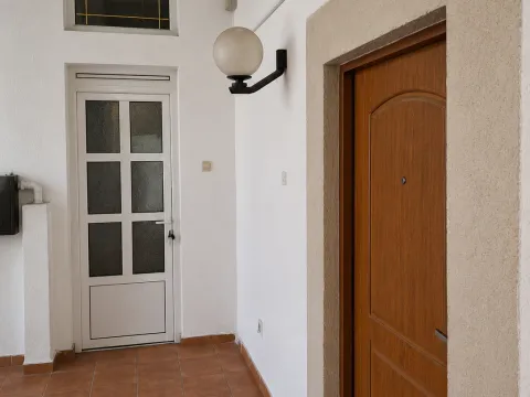 Rent, office space, 95m², Stari Aerodrom, Podgorica - image 9