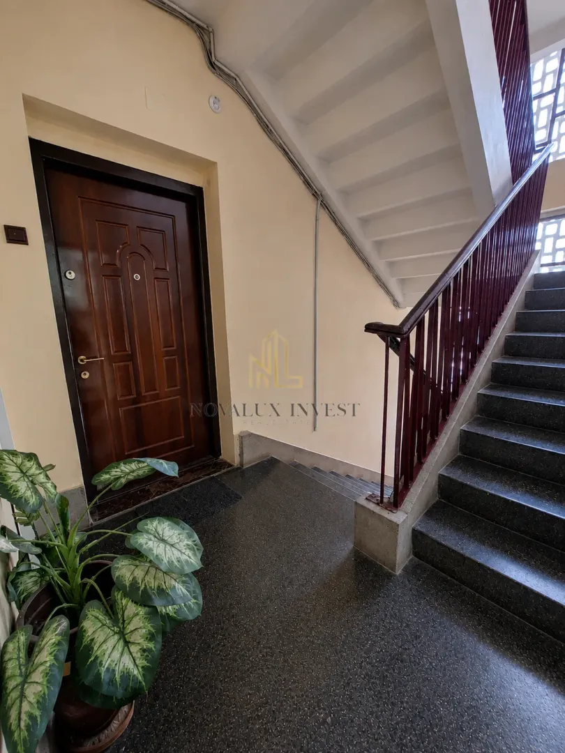 Prodaja, dvosoban stan, 64m², Centar, Podgorica