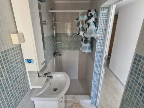 Sale, two bedroom apartment, 85m², Prčanj, Kotor - image 9