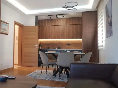 Izdavanje, dvosoban stan, 72m², City Kvart, Podgorica - image 5