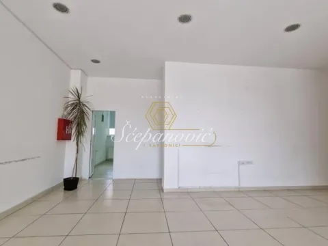 Sale, office space, 155m², Podbara, Novi Sad Sve Podlokacije - image 11