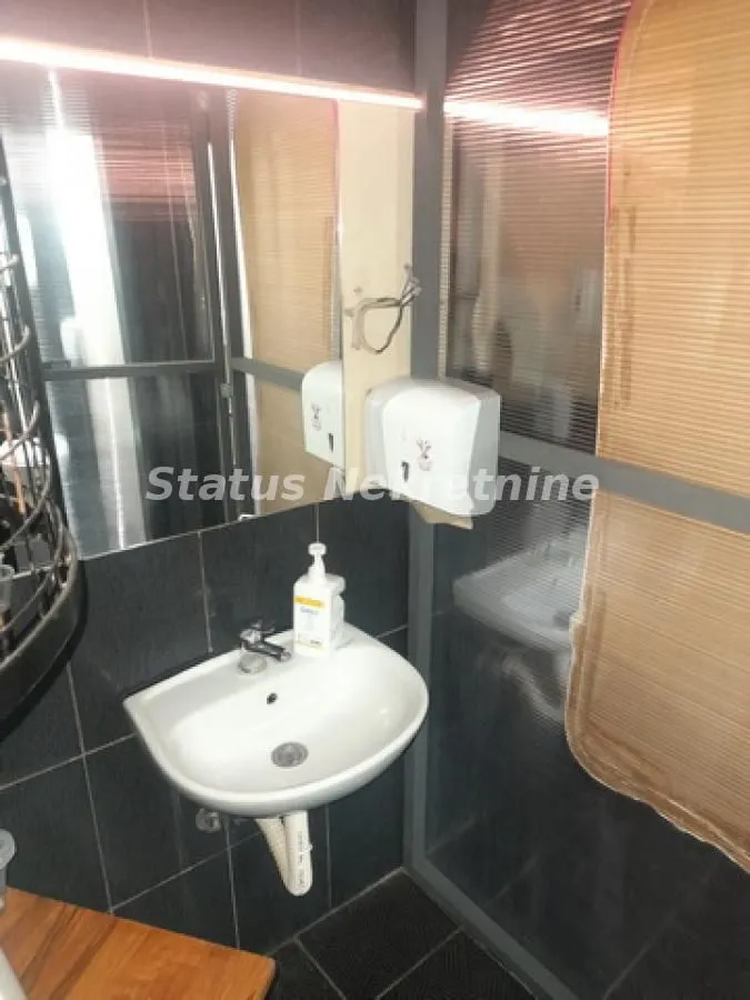 Rent, office space, 66m², Centar, Novi Sad