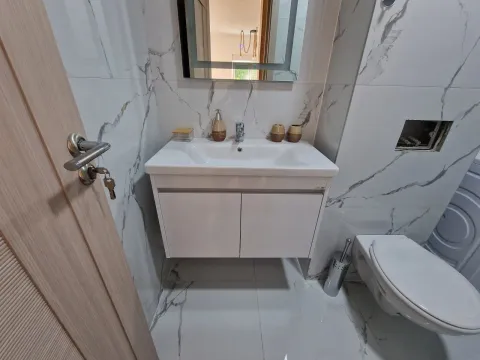 Izdavanje, jednosoban stan, 46m², Bečići, Budva - image 17