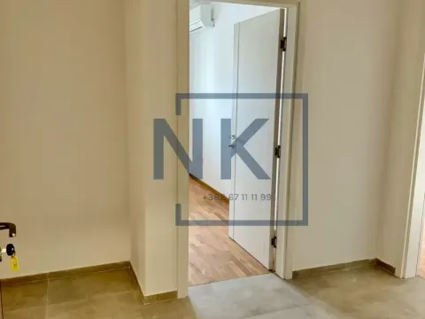 Prodaja, trosoban stan, 106m², Stari Aerodrom, Podgorica - image 9