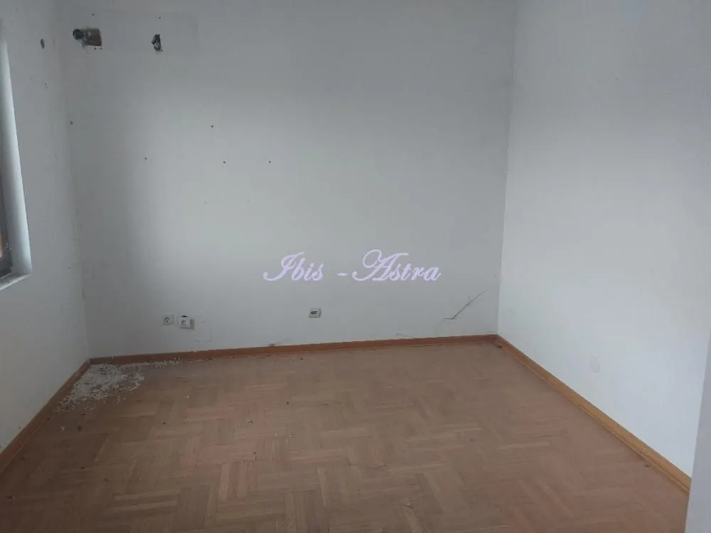 Sale, four bedroom apartment, 202m², Savski Venac, Beograd